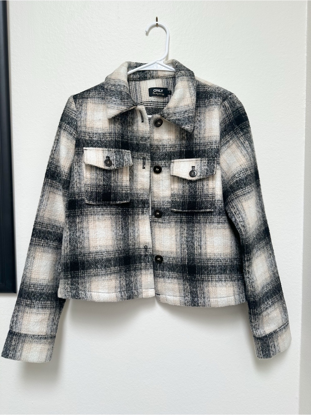 Only Plaid Shirt Jacket Size Small